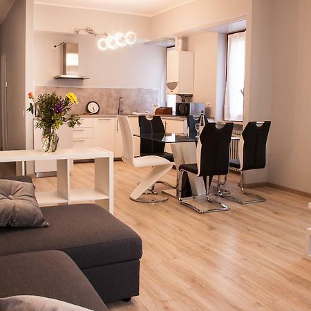 Lg Apartment Стреза Екстериор снимка