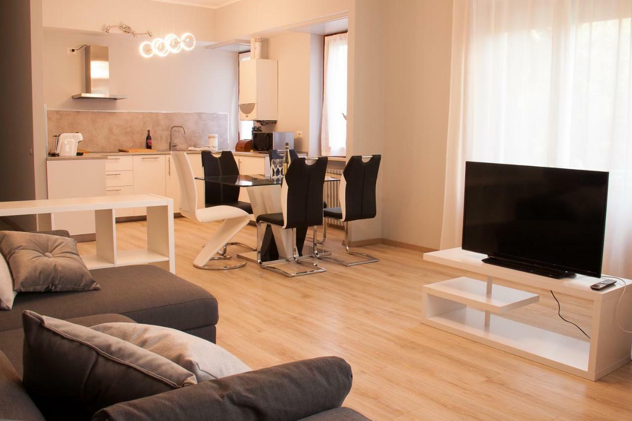 Lg Apartment Стреза Екстериор снимка