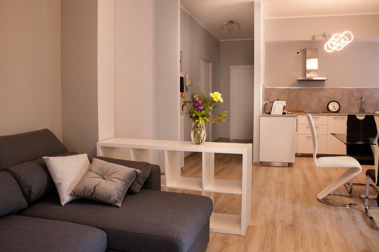 Lg Apartment Стреза Екстериор снимка